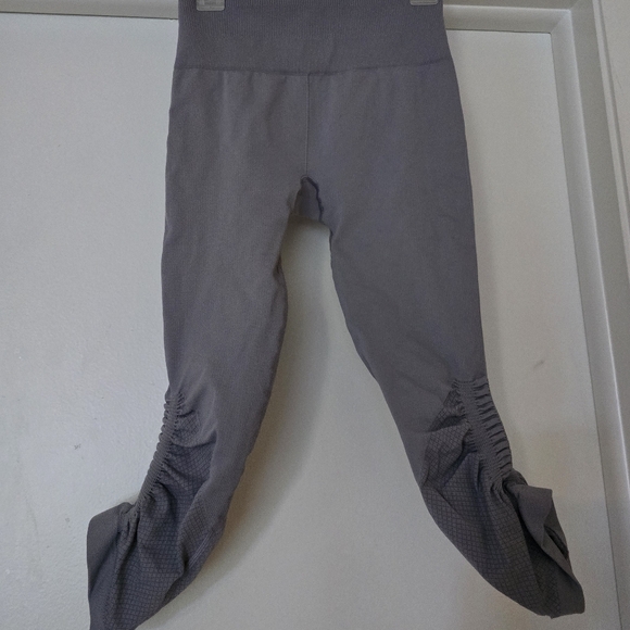 lululemon athletica Pants - Lululemon In The Flow Crop II